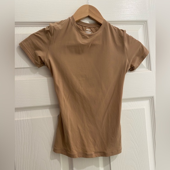 Skims Fits Everybody T-Shirt sienna size xs new condition - Picture 5 of 7